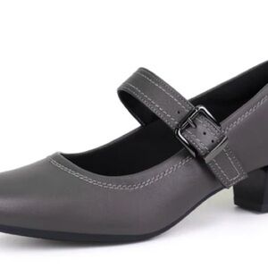 Chic Gray Mary Jane pumps by ortho+rest